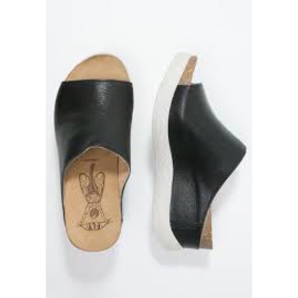 fly london wigg sandal